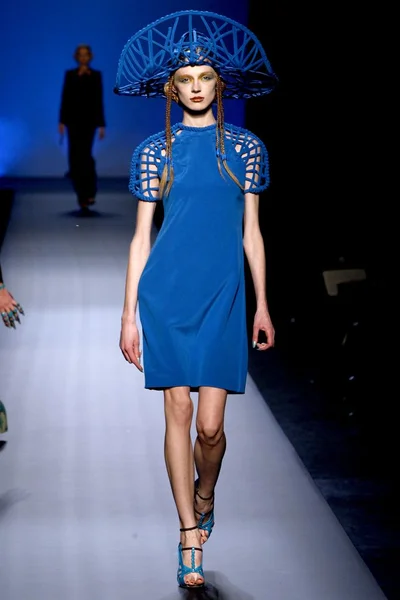 Look 9